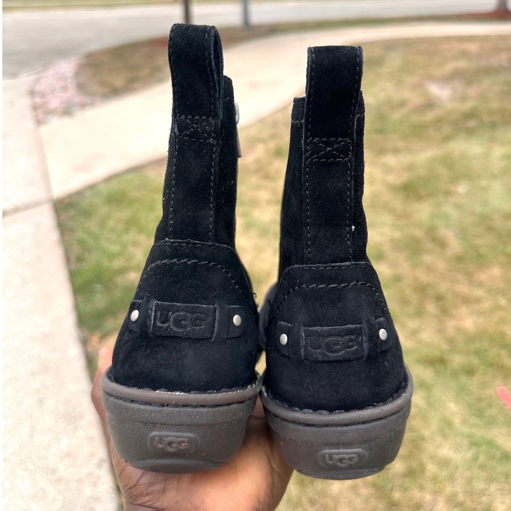UGG Neevah Suede Side Zip Shearling Lined Ankle Boots Women's Size 7 Black - Picture 6 of 13